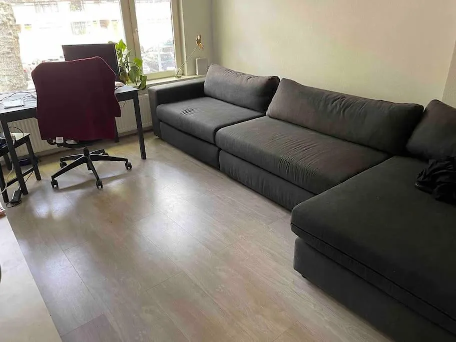 Accommodatie bij particulieren Private Double Bed Room Only With Balcony In Apartment Rotterdam